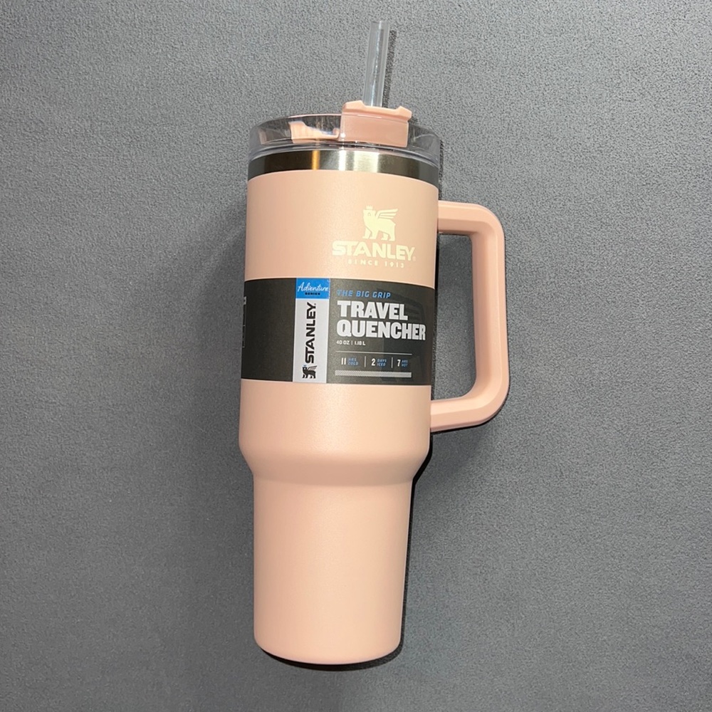 NWT STANLEY Adventure Quencher Travel Tumbler - 40 Oz - Nectar